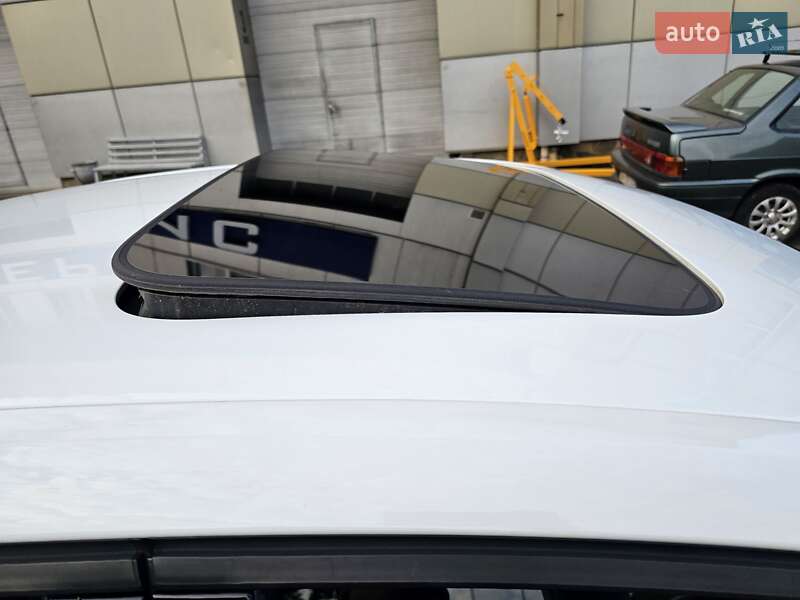 Седан Audi A4 2016 в Одессе