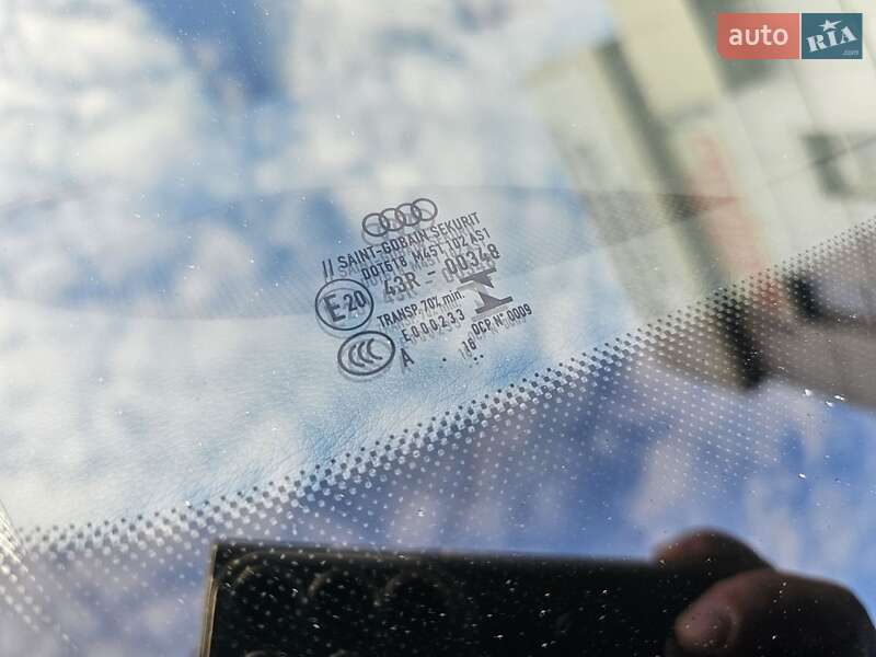 Седан Audi A4 2016 в Одессе