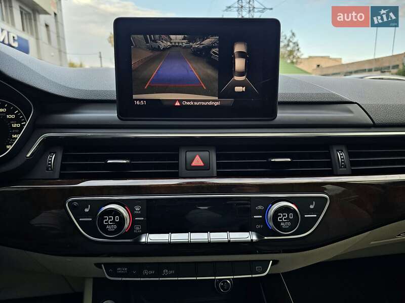 Седан Audi A4 2016 в Одессе