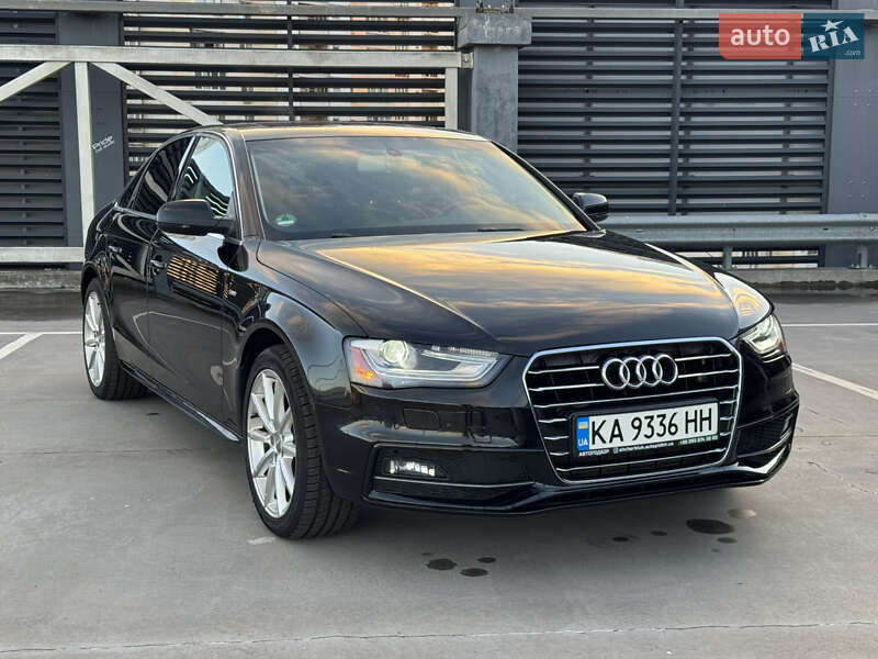 Седан Audi A4 2015 в 