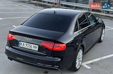 Седан Audi A4 2015 в 