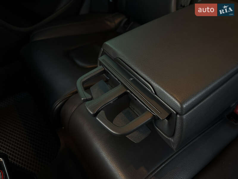 Седан Audi A4 2015 в Киеве фото 40 Седан Audi A4 2015 в Киеве