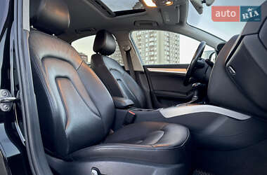 Седан Audi A4 2015 в 