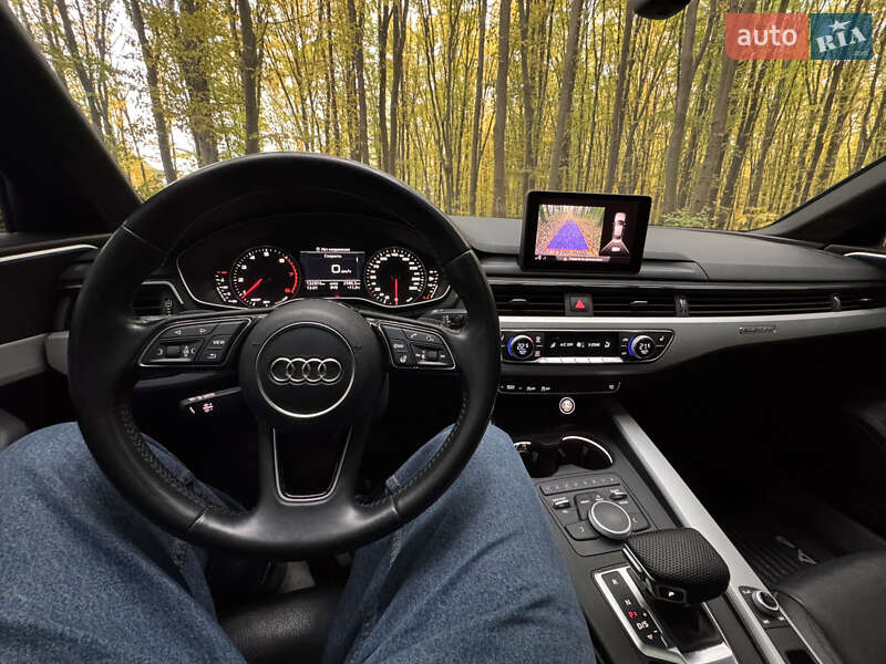 Седан Audi A4 2016 в Вінниці