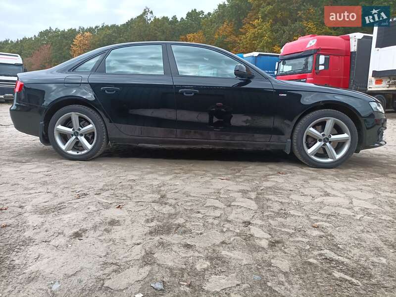 Седан Audi A4 2010 в Львові
