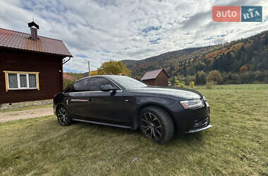 Седан Audi A4 2014 в 