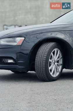 Седан Audi A4 2013 в 