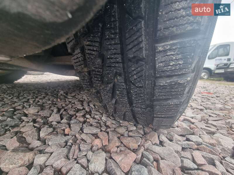 Седан Audi A4 1995 в Кременці