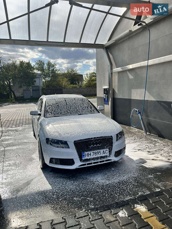Универсал Audi A4 2009 в Веселинове