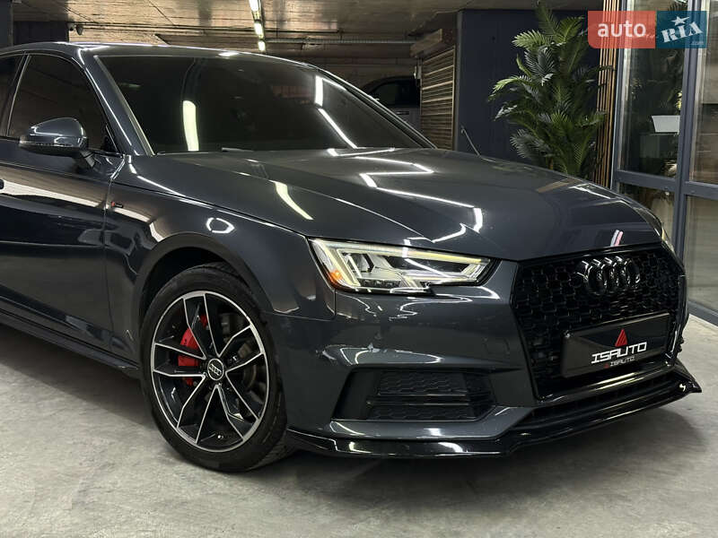 Седан Audi A4 2015 в Одесі
