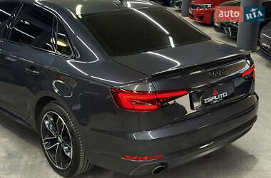 Седан Audi A4 2015 в 