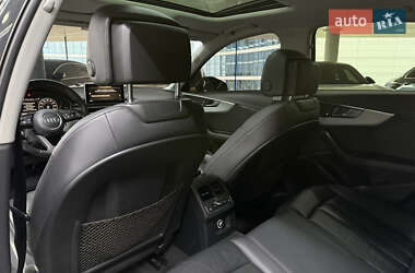 Седан Audi A4 2015 в 