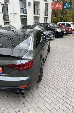 Седан Audi A4 2019 в 