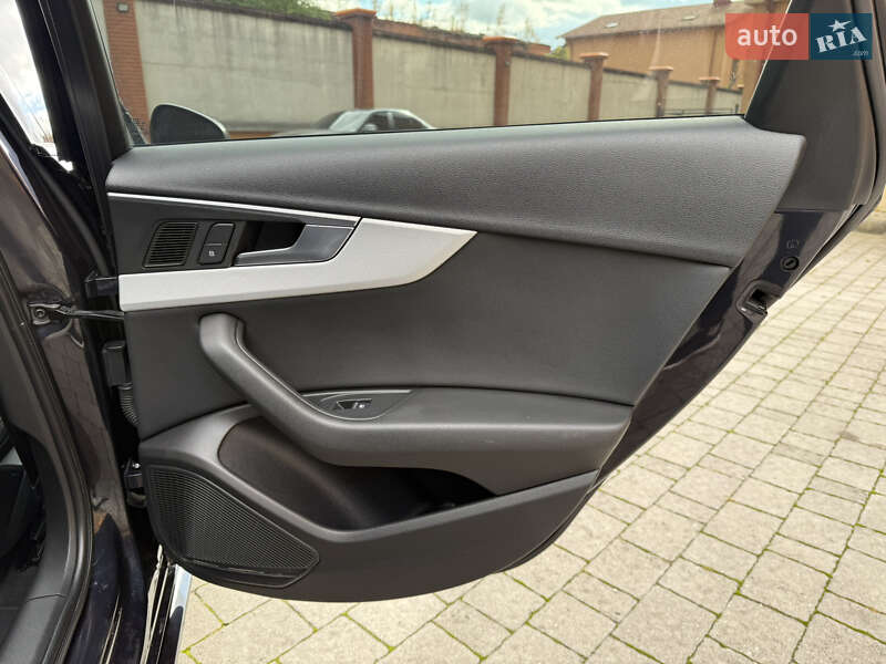 Седан Audi A4 2016 в Коломиї