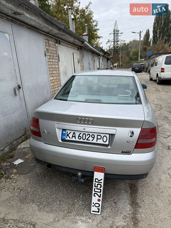 Седан Audi A4 1999 в Києві