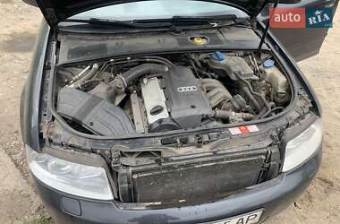 Универсал Audi A4 2001 в  фото 5 Универсал Audi A4 2001 в