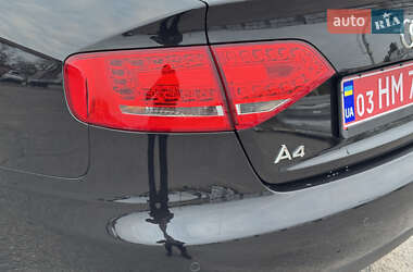 Седан Audi A4 2011 в 
