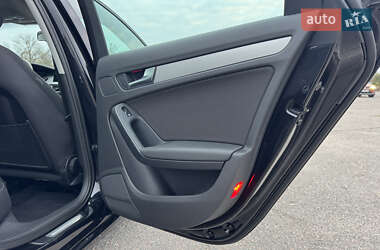 Седан Audi A4 2011 в 