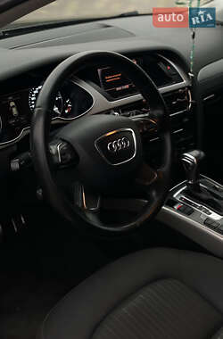 Универсал Audi A4 2012 в 