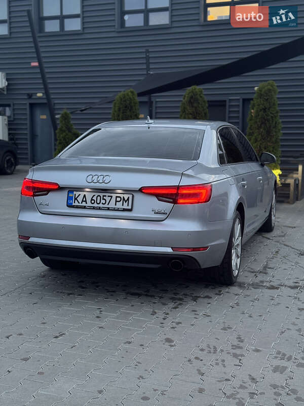 Седан Audi A4 2016 в Киеве
