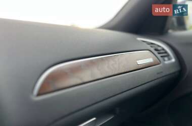 Седан Audi A4 2015 в 