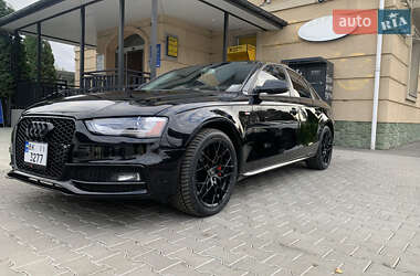 Седан Audi A4 2015 в Макарове
