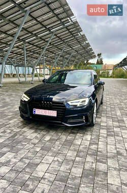 Седан Audi A4 2018 в  фото 2 Седан Audi A4 2018 в