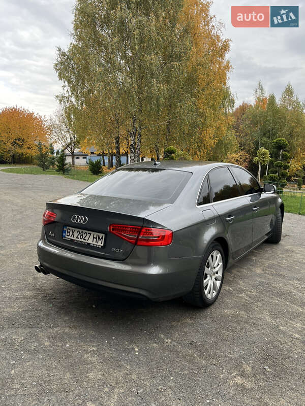 Седан Audi A4 2012 в Хмельницькому