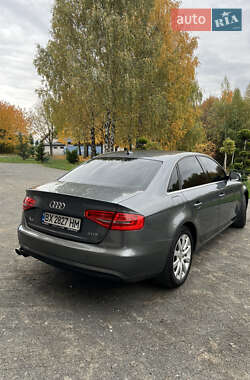 Седан Audi A4 2012 в 