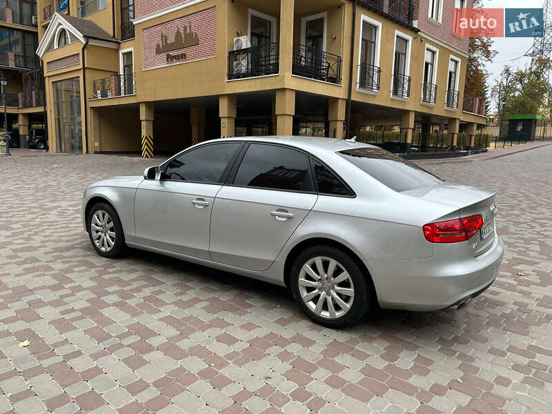 Седан Audi A4 2013 в Харькове