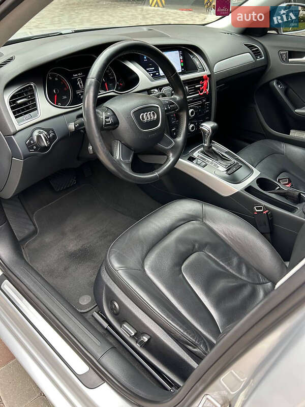 Седан Audi A4 2013 в Харькове