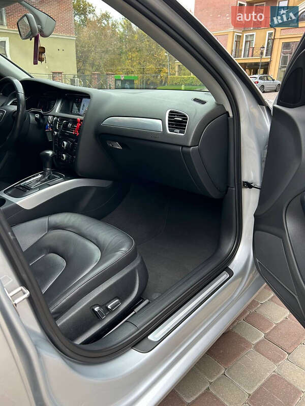 Седан Audi A4 2013 в Харькове