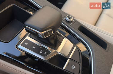 Седан Audi A4 2023 в 