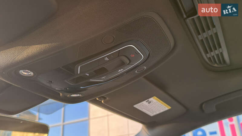 Седан Audi A4 2023 в Києві