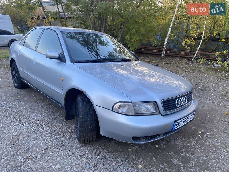 Седан Audi A4 1997 в Ромнах фото 5 Седан Audi A4 1997 в Ромнах