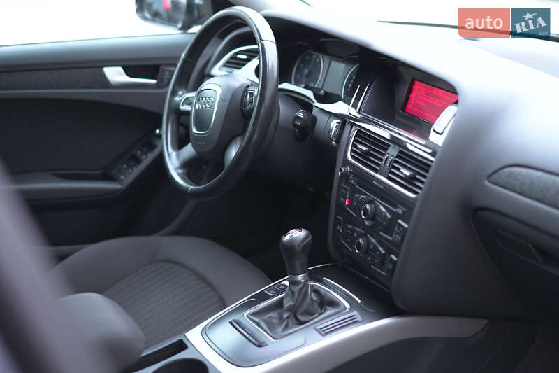 Седан Audi A4 2010 в Дубні фото 16 Седан Audi A4 2010 в Дубні
