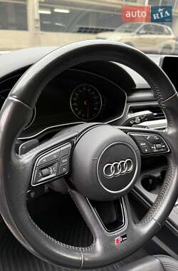 Седан Audi A4 2016 в 