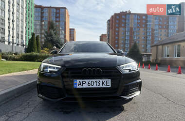 Седан Audi A4 2018 в 