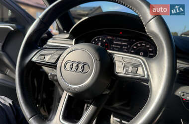 Седан Audi A4 2018 в 