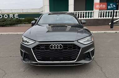 Седан Audi A4 2020 в 