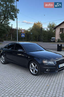 Седан Audi A4 2012 в 