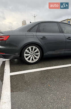 Седан Audi A4 2016 в 