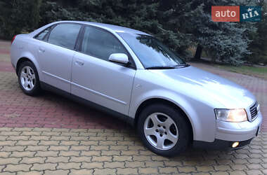 Седан Audi A4 2002 в 