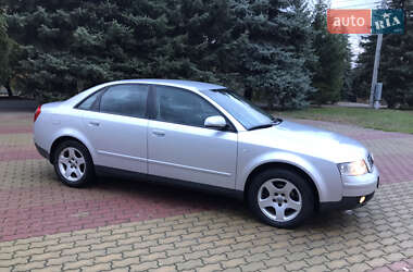 Седан Audi A4 2002 в 
