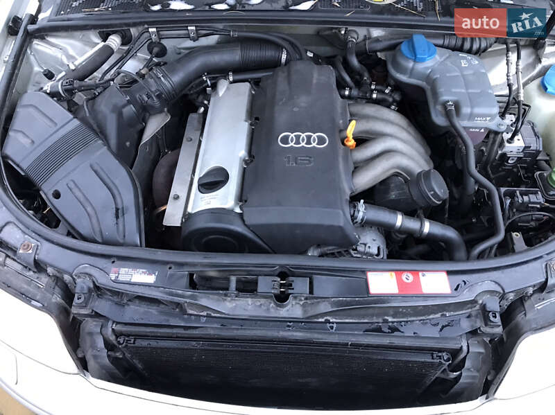 Седан Audi A4 2002 в Корсуне-Шевченковском