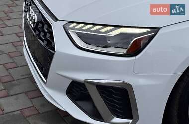 Седан Audi A4 2020 в 