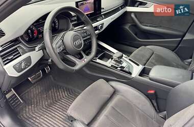 Седан Audi A4 2020 в 