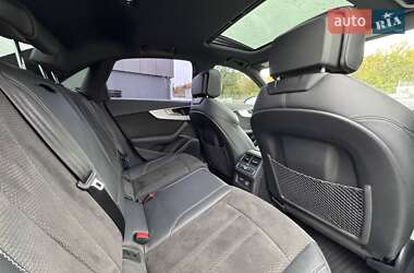 Седан Audi A4 2020 в 