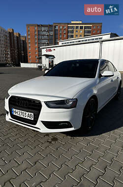 Седан Audi A4 2012 в Одесі