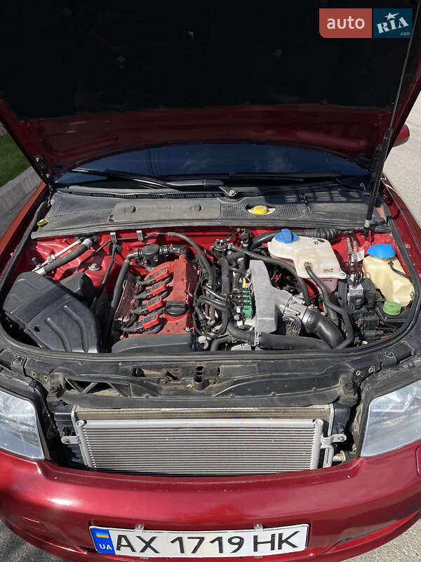 Седан Audi A4 2002 в Олександрії